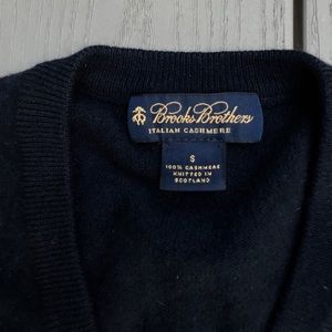 Brooks Brothers | %100 Italian Cashmere V-Neck